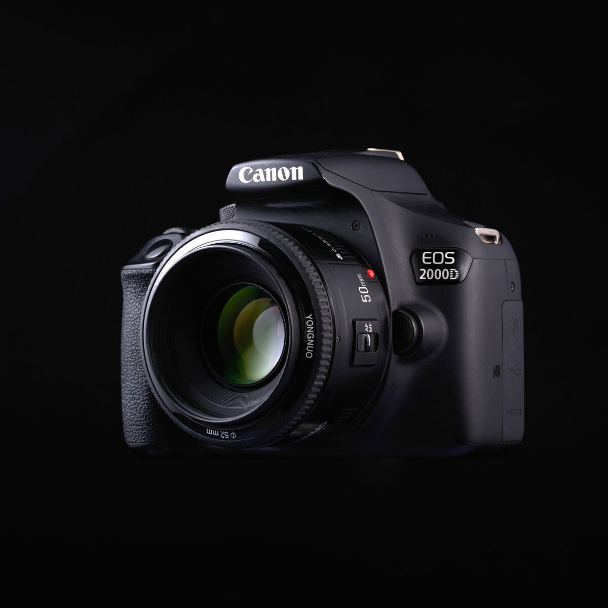 Canon 2000D, моя первая камера. Прекрасный аппарат (нет)