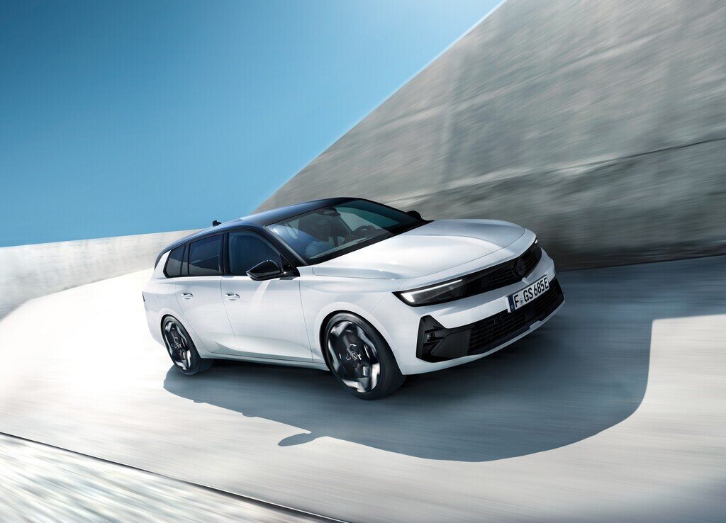 Opel Astra Sports Tourer GSe
