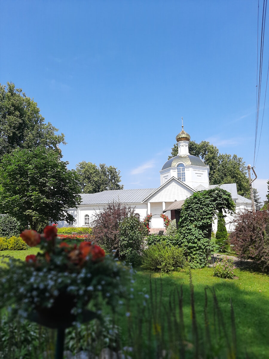 Фото автора - Храм Преображения Господня города Струнино Владимирской области.