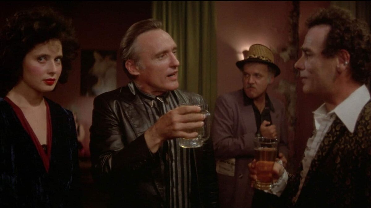 Кадр из фильма "Синий бархат" (1986)