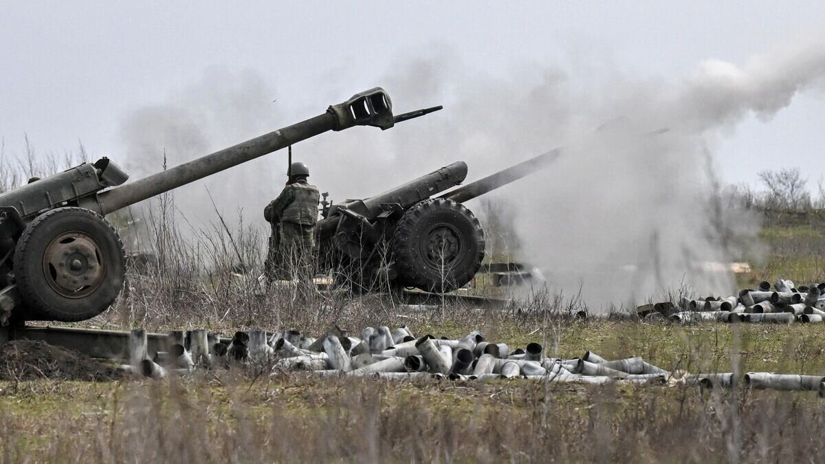    Гаубицы Д-30 под Мариуполем© РИА Новости / Илья Питалев