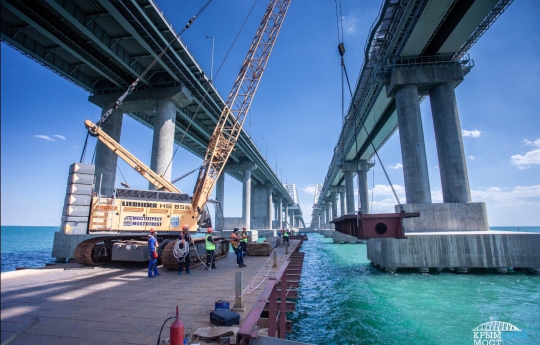 Строительство Крымского моста. Фото из открытых источников. 