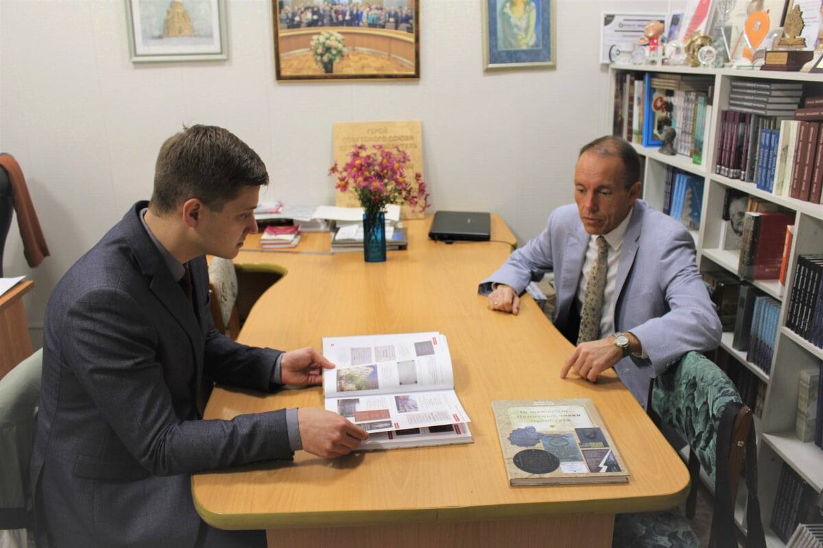    В Оренбурге готовится к изданию вторая часть книги о памятниках региона Марина Шарт