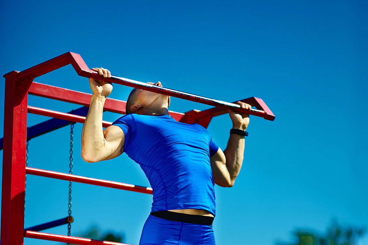     Что не так с подтягиваниями: как найти баланс между здоровьем и набором мышечной массы?
