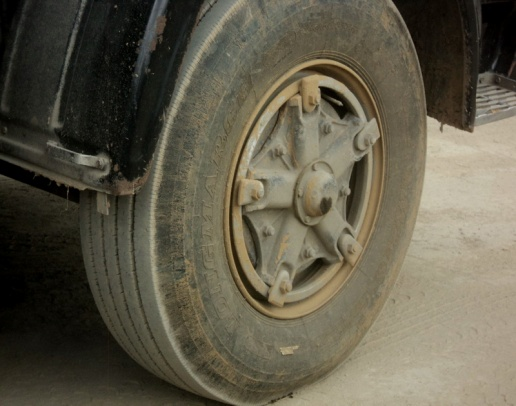 Рис. 1 Переднее колесо автомобиля КамАЗ