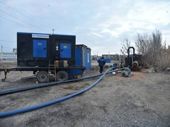     В Астрахани устраняют коммунальную аварию / Пресс-служба администрации Астрахани