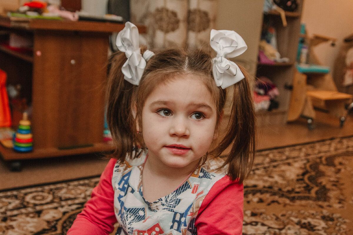 Little sofia. Поддержка дочери. Sofa little.