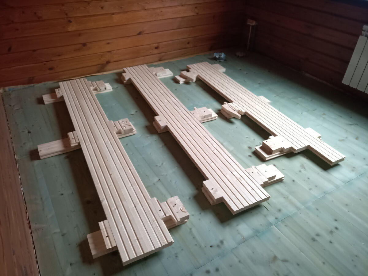 Склейка щитов для боковушек.