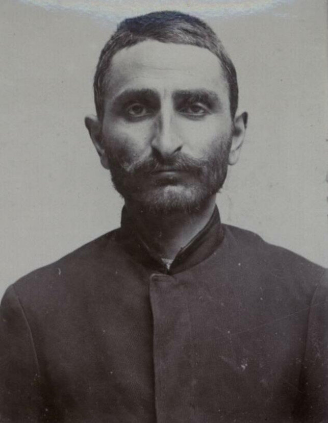 На фото: Жандармская карточка на Кази-Магомета Агаси оглы (1882-1918), составленная Бакинским губернским жандармским управлением.