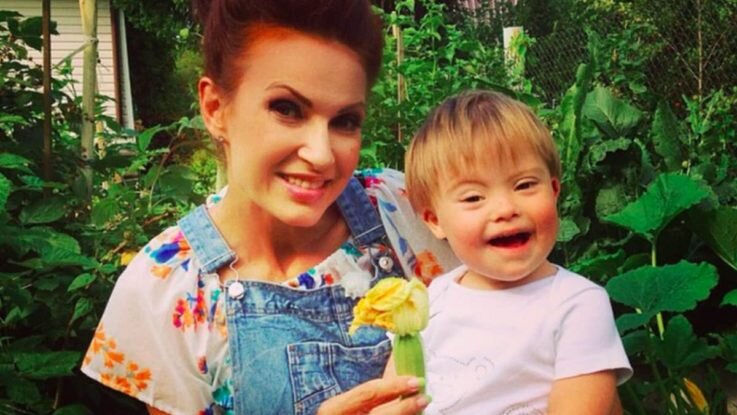 Сын Эвелины Бледанс родился с синдромом Дауна