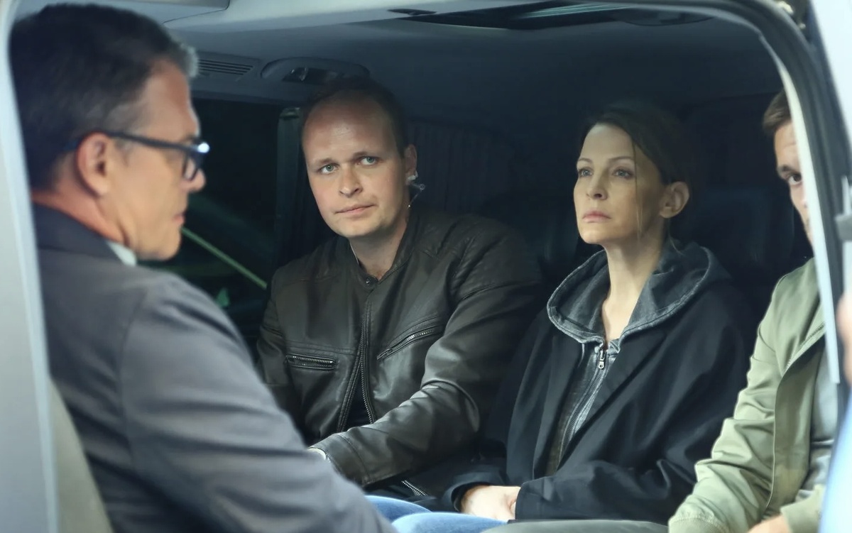 кадр из сериала «Подражатель», 2021