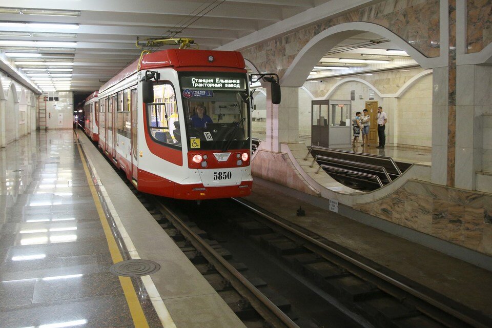 Два вагона Метротрама