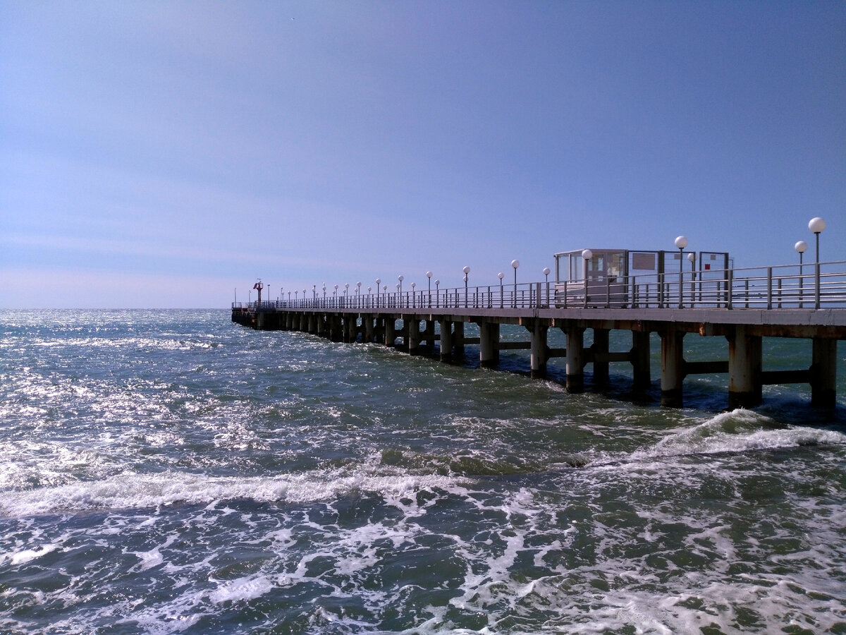 Весеннее море, пляж Мацесты. Фото автора