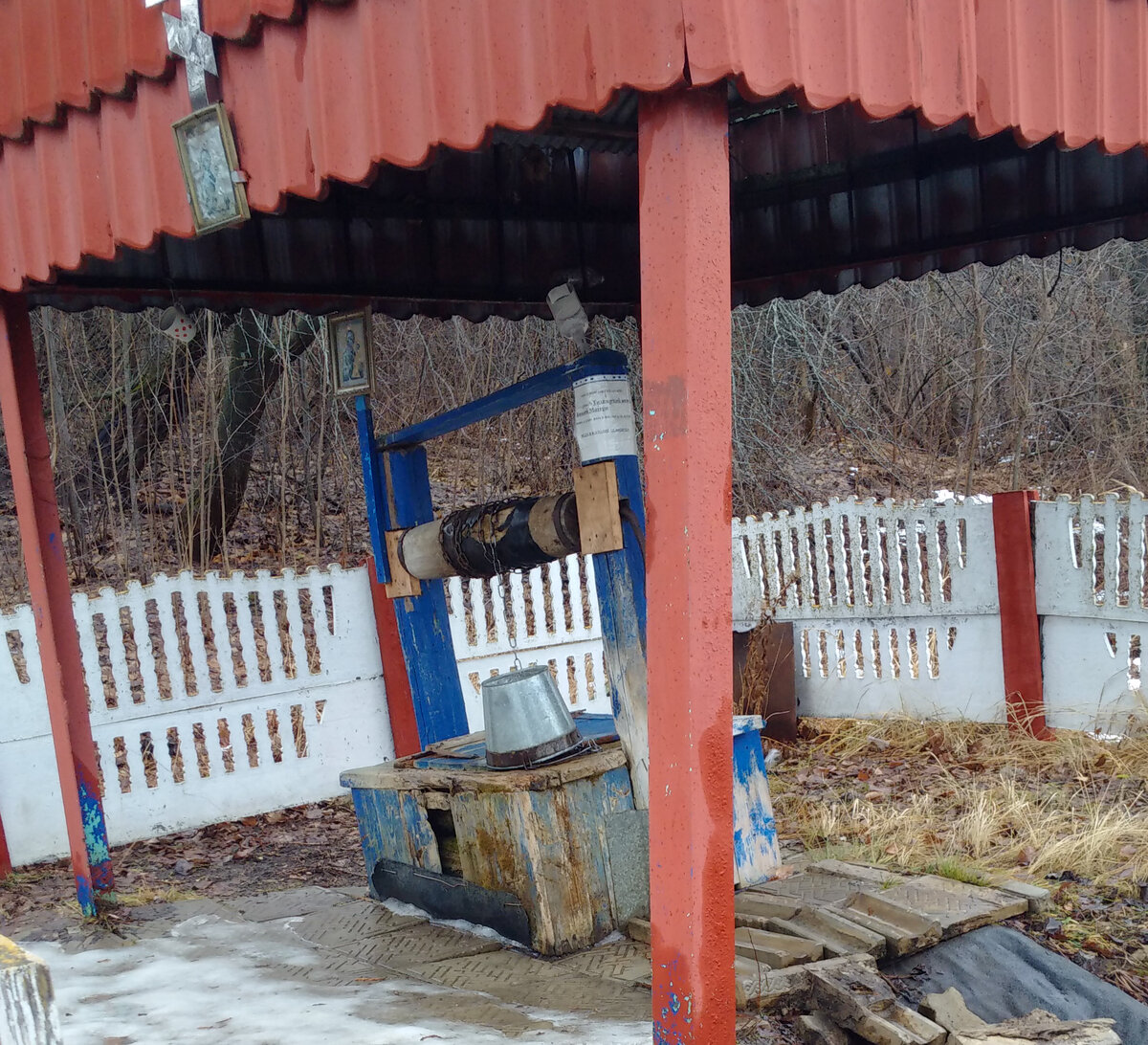 Тихвинский колодец в Можаров Майдане. Весна 2022г.