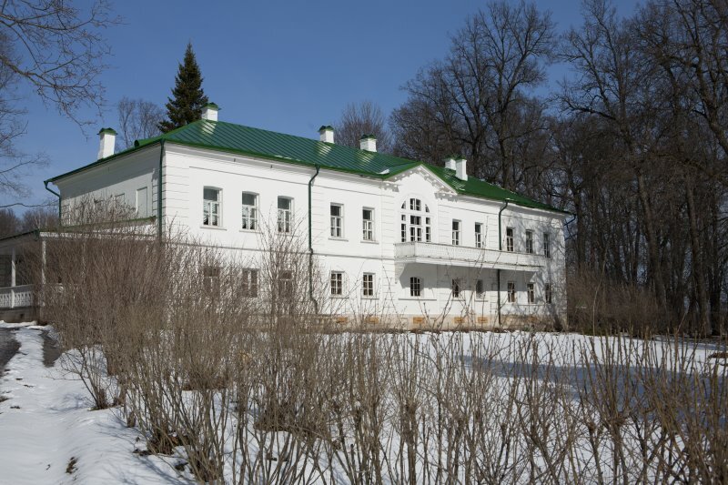 усадьба ясная поляна. флигель кузминских ясная поляна. парковка у музея ясная поляна. флигель кузьминских ясная поляна. музей усадьба толстого в ясной поляне.