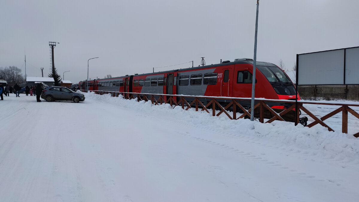 Рельсовый автобус Ра2-067 на станции Переславль-Залесский.