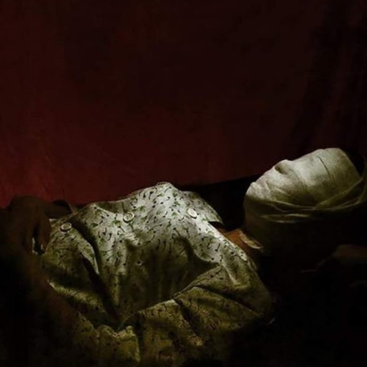 Я бы даже эту мини-дораму так не назвала. Просто одним глазком взглянуть, куда всё это может привести. Дорамка всего на 12 минут. 😶
