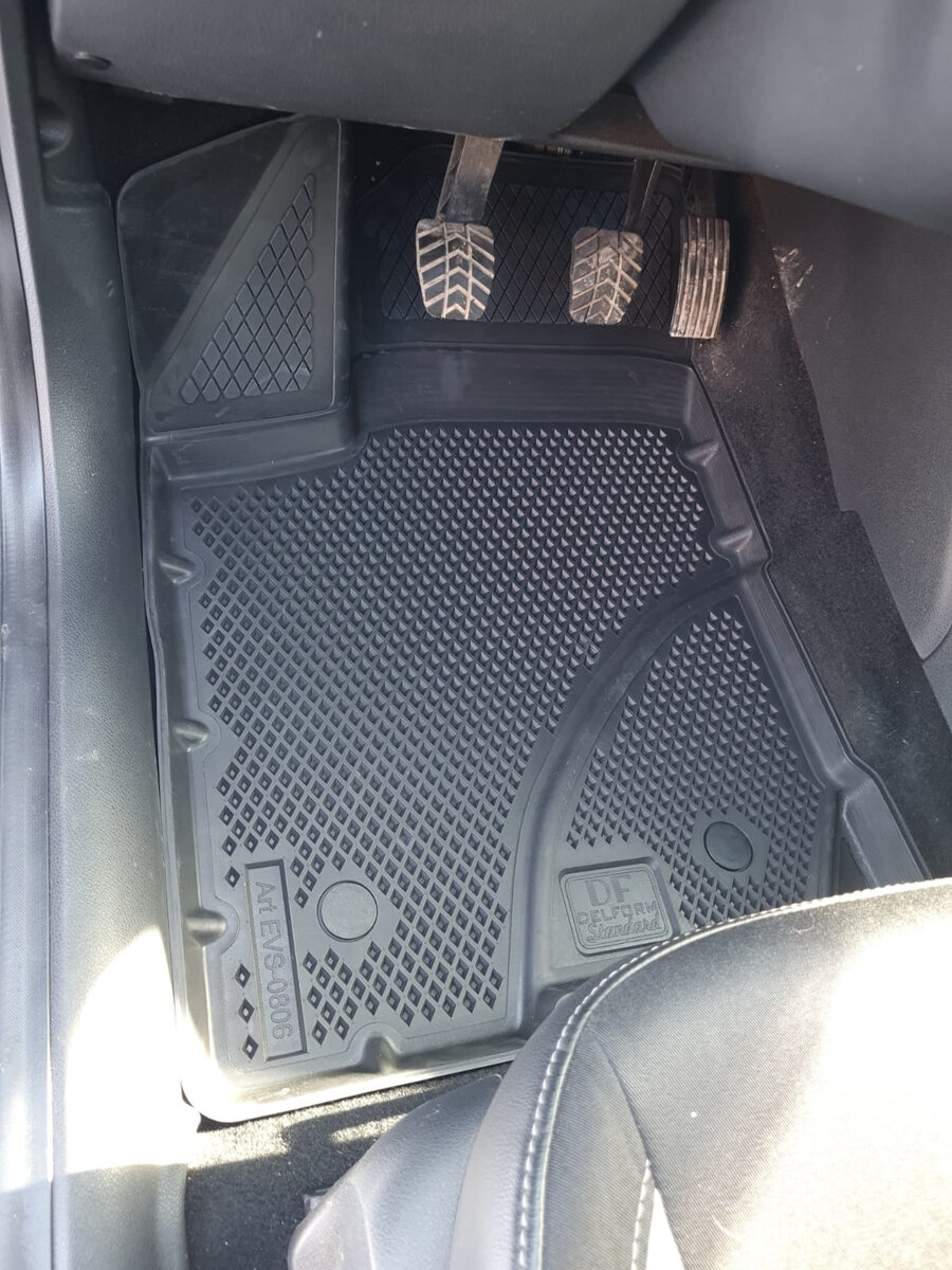 Передний водительский