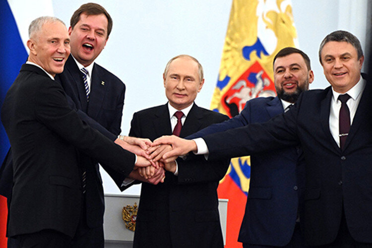    Президент России Владимир Путин подписал четыре закона о ратификации договоров, согласно которым в состав РФ принимаются новые регионы