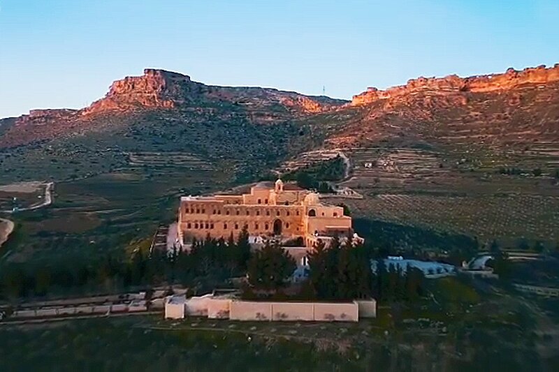 Шафрановый монастырь Дейрул-Зафаран (Deyrüzzaferân Manastırı) 