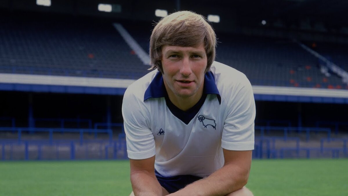 Колин Тодт - двукратный Чемпион Англии, в составе Дерби Каунти