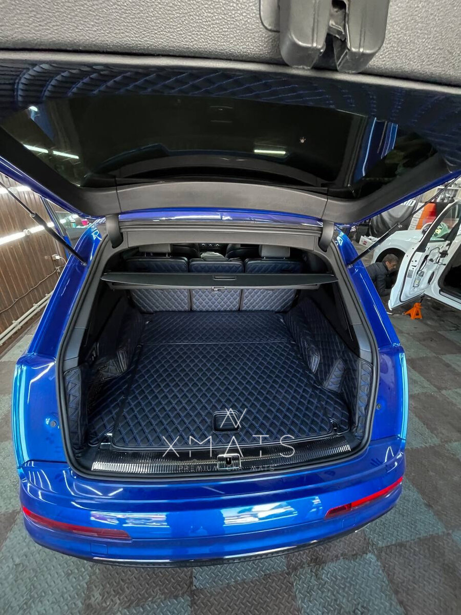 3D коврики из экокожи на Audi Q7 4M
