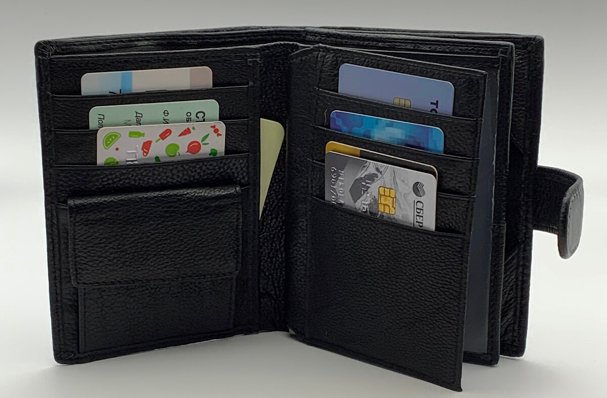 Описание портмоне. Почему кошелек. Открытый кошелек. Женский кошелек с деньгами. Отделка портмоне кожей.