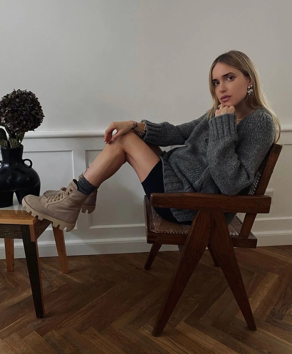   @pernilleteisbaek