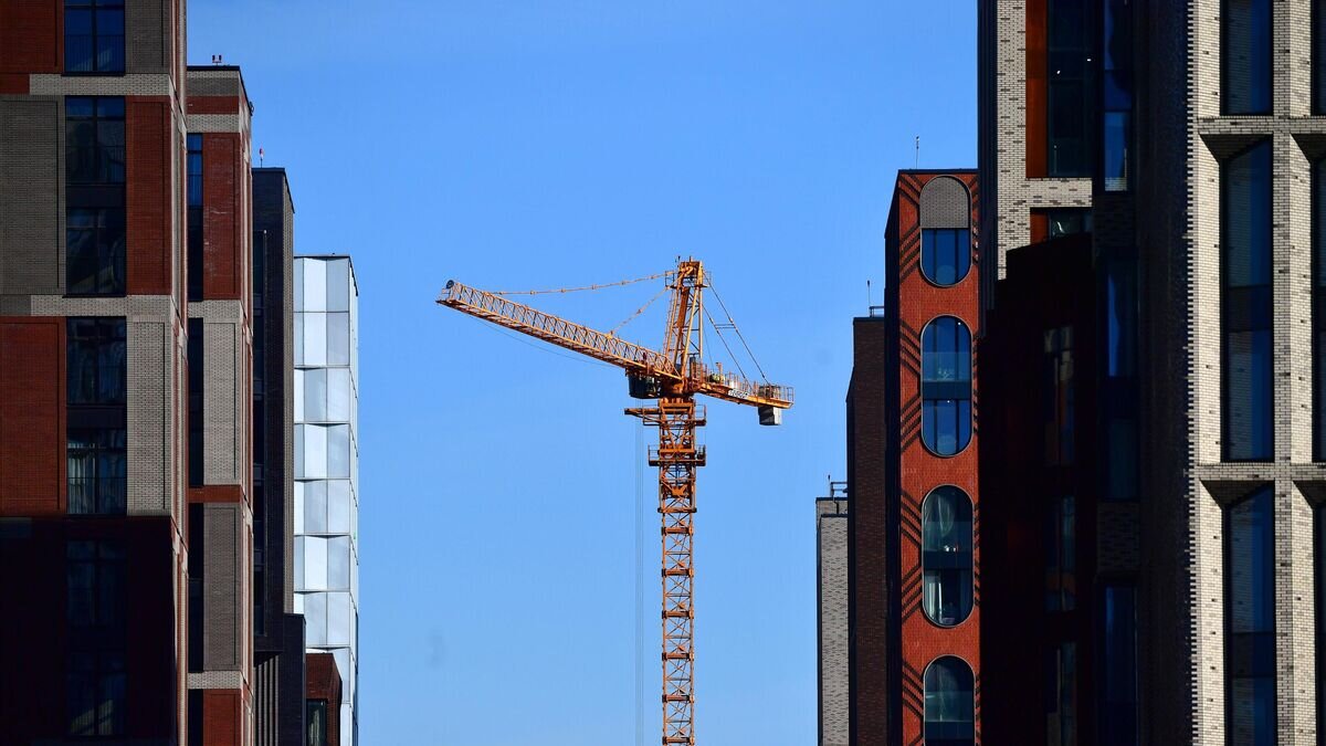    Строительство новых домов в Москве© РИА Новости / Алексей Майшев