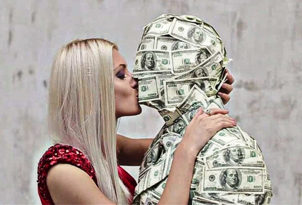 Статья "Что важнее - отношения или деньги?" - психолог Галина Радченко