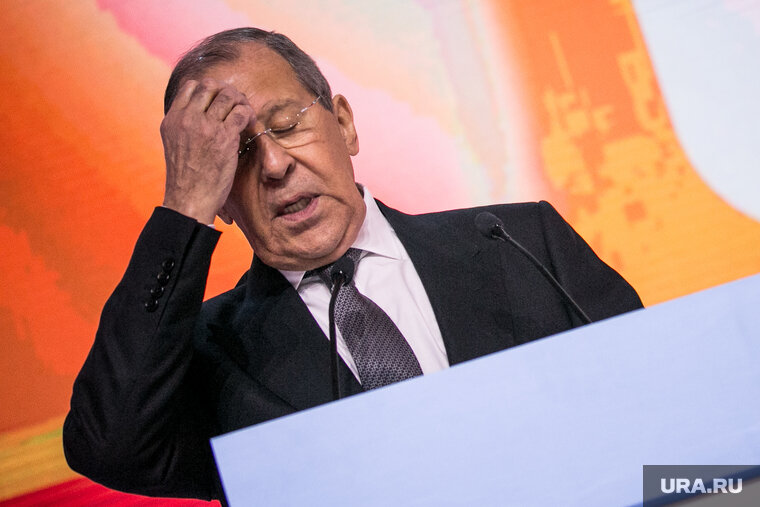    Bloomberg публиковал информацию о том, что Лавров был госпитализирован