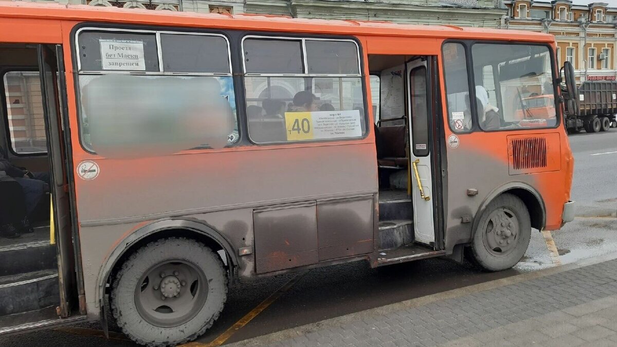     Почти все автобусы с устойчивым пассажиропотоком в Нижнем Новгороде ходят до 22:30 и позже. Об этом NewsNN рассказали в ГКУ НО «Центр развития транспортных систем».