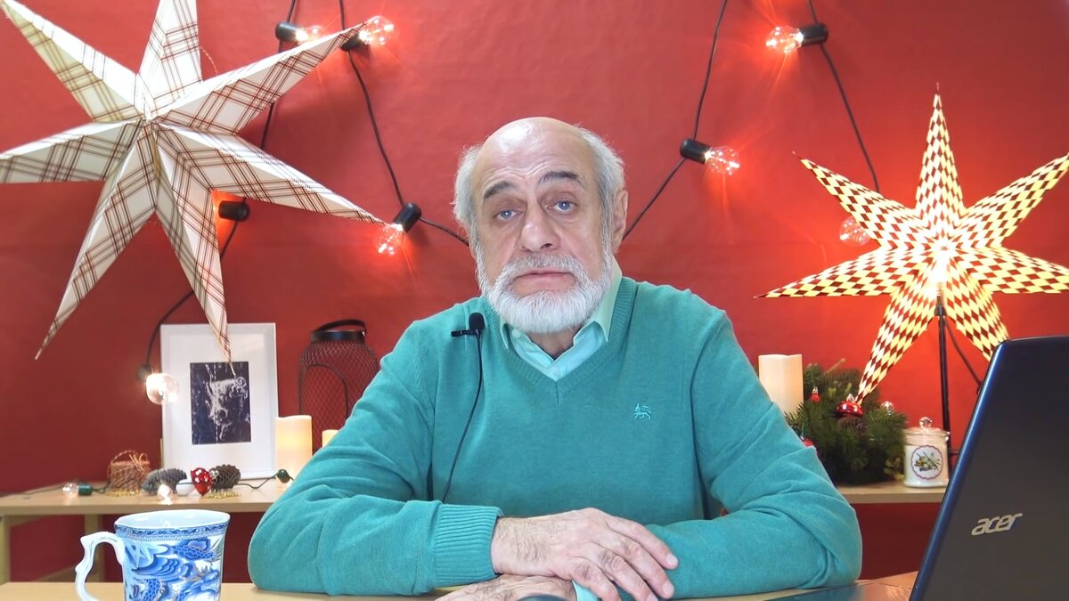 Михаил Левин