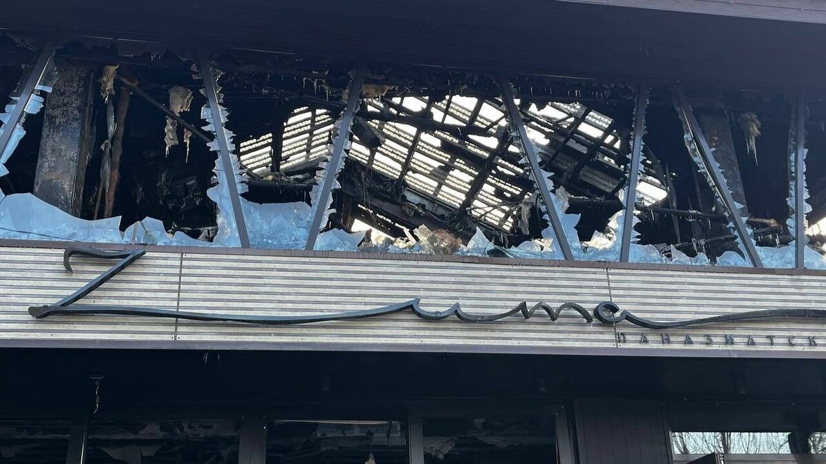     В социальных сетях и Telegram-каналах сейчас ходит множество мнений почему такой знаменитый и популярный в широких кругах ресторан паназиатской кухни Zuma сгорел дотла. Один из вариантов кажется бредовым, но, возможно, для тех кто верит в магию чисел, всё же имеет место.