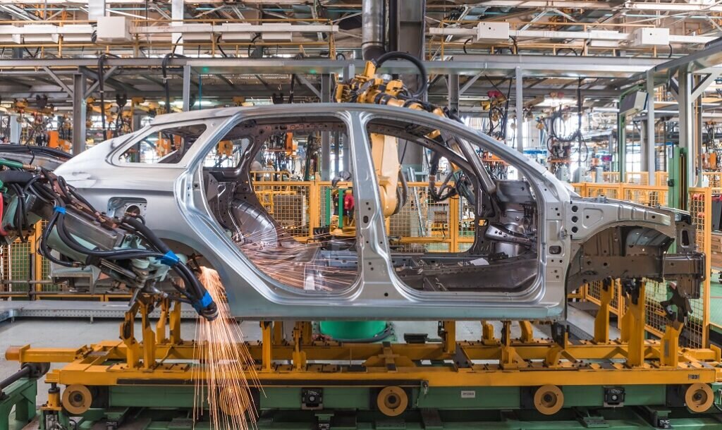    АВТОВАЗ пересмотрит план по выпуску машин в следующем году