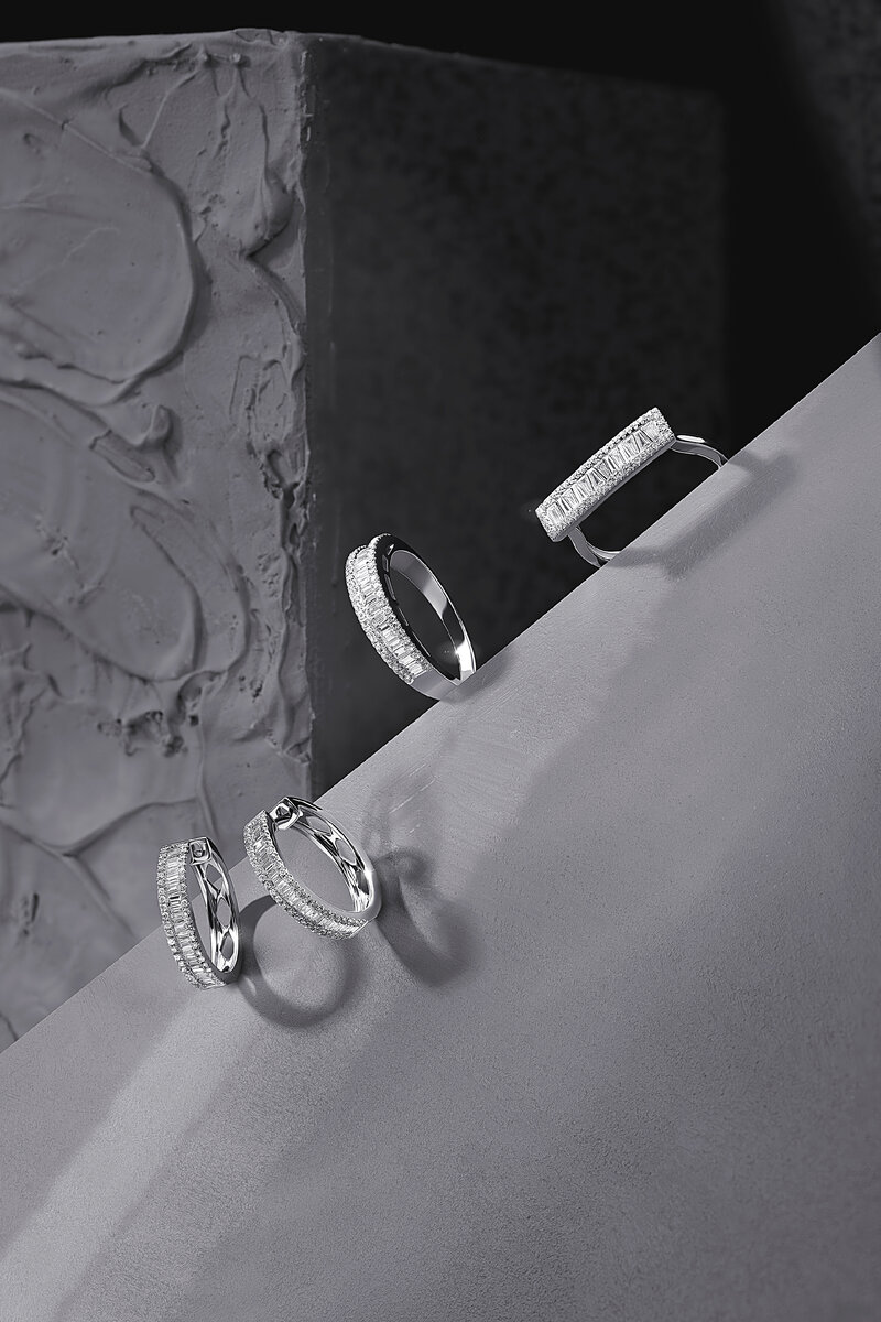 Серьги с бриллиантами E2022-SA2388E-0801