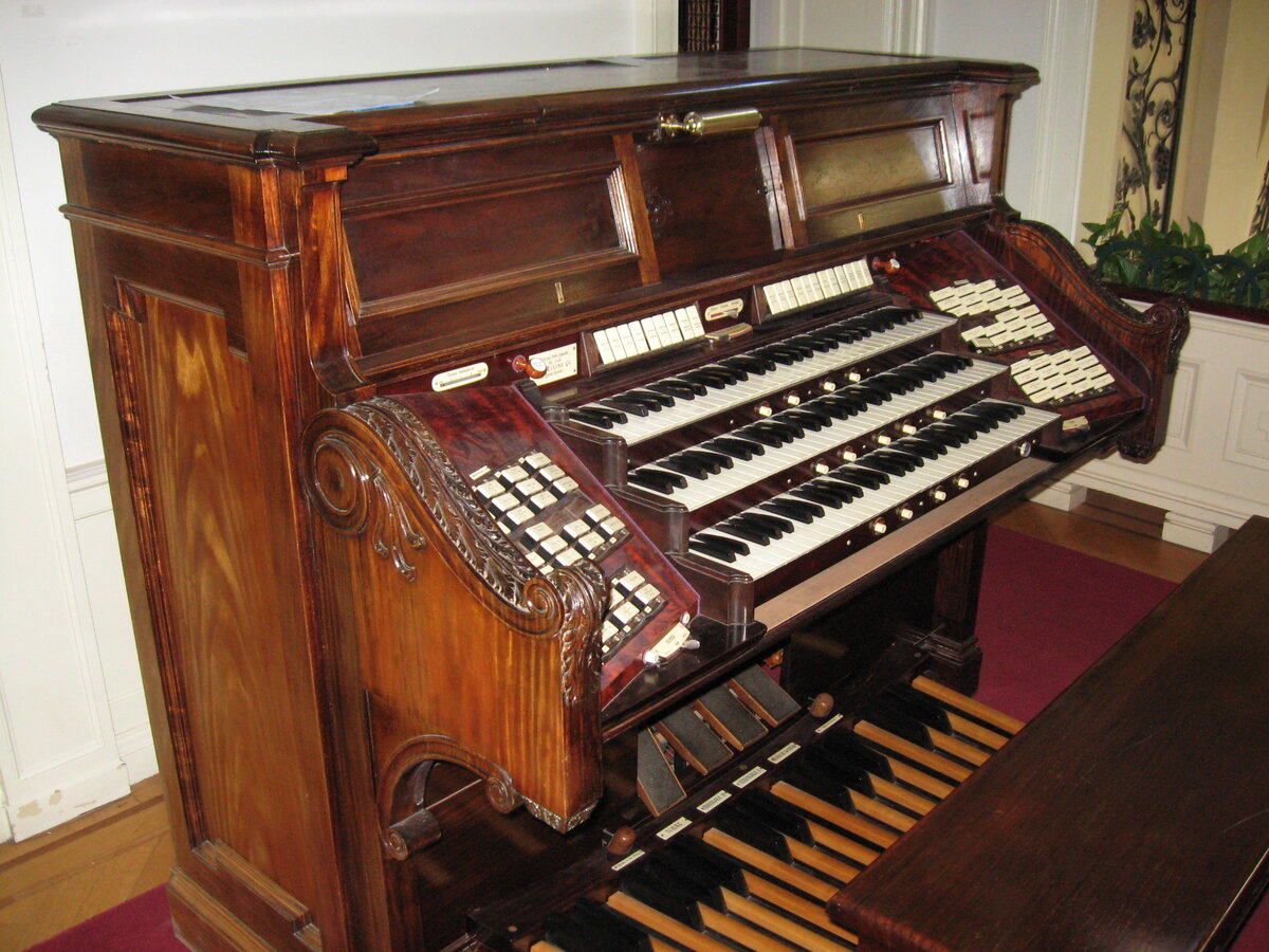 Самый старый орган