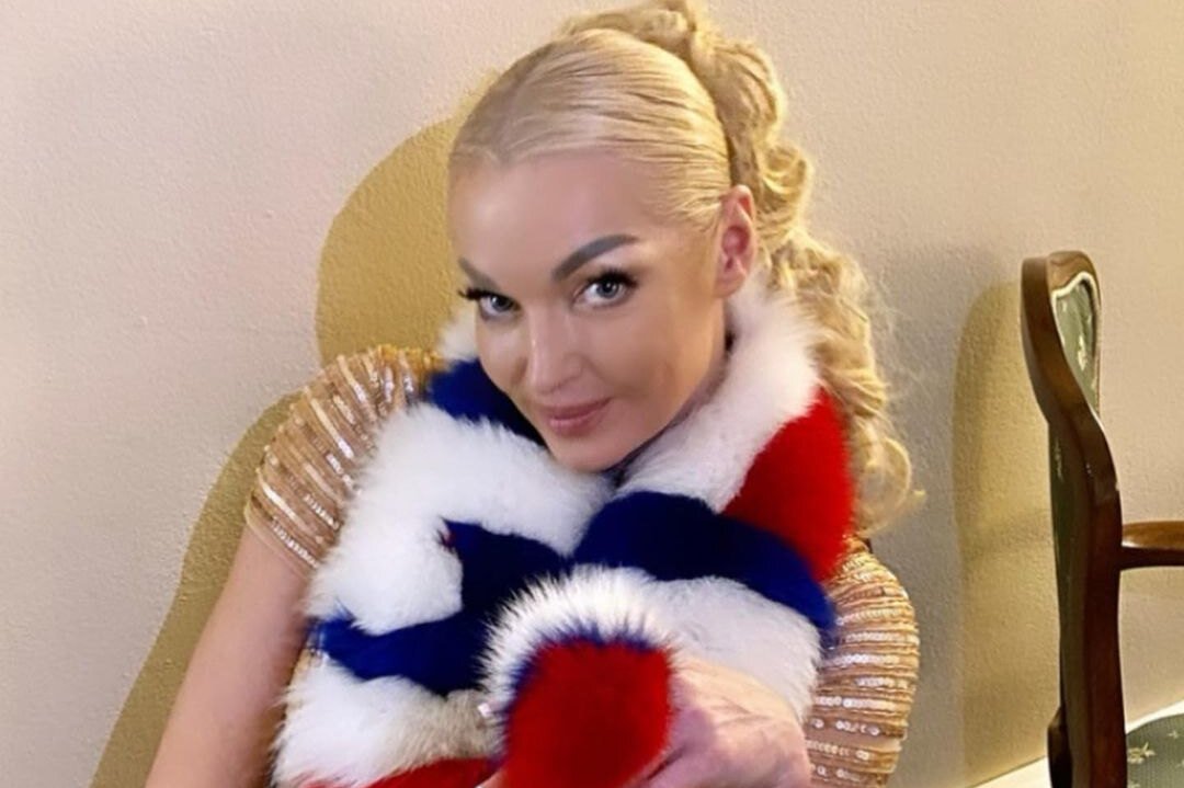     «Мне срочно нужен мужчина для отдыха на Мальдивах»: от Анастасии Волочковой сбежали женихи