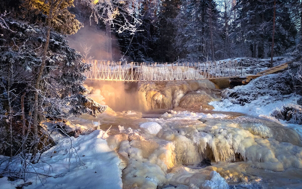 Водопады Карелии зимой