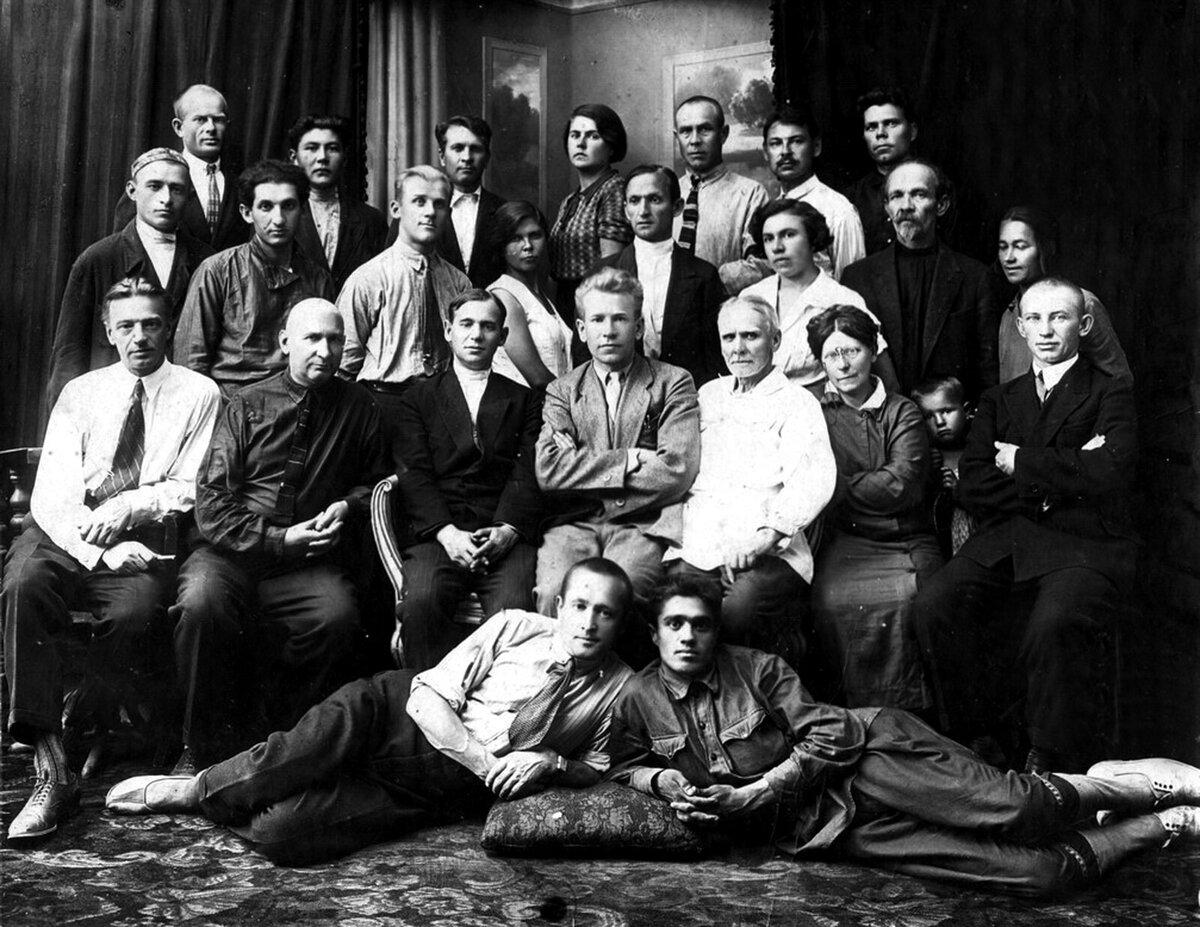 Работники Башконторы Госбанка