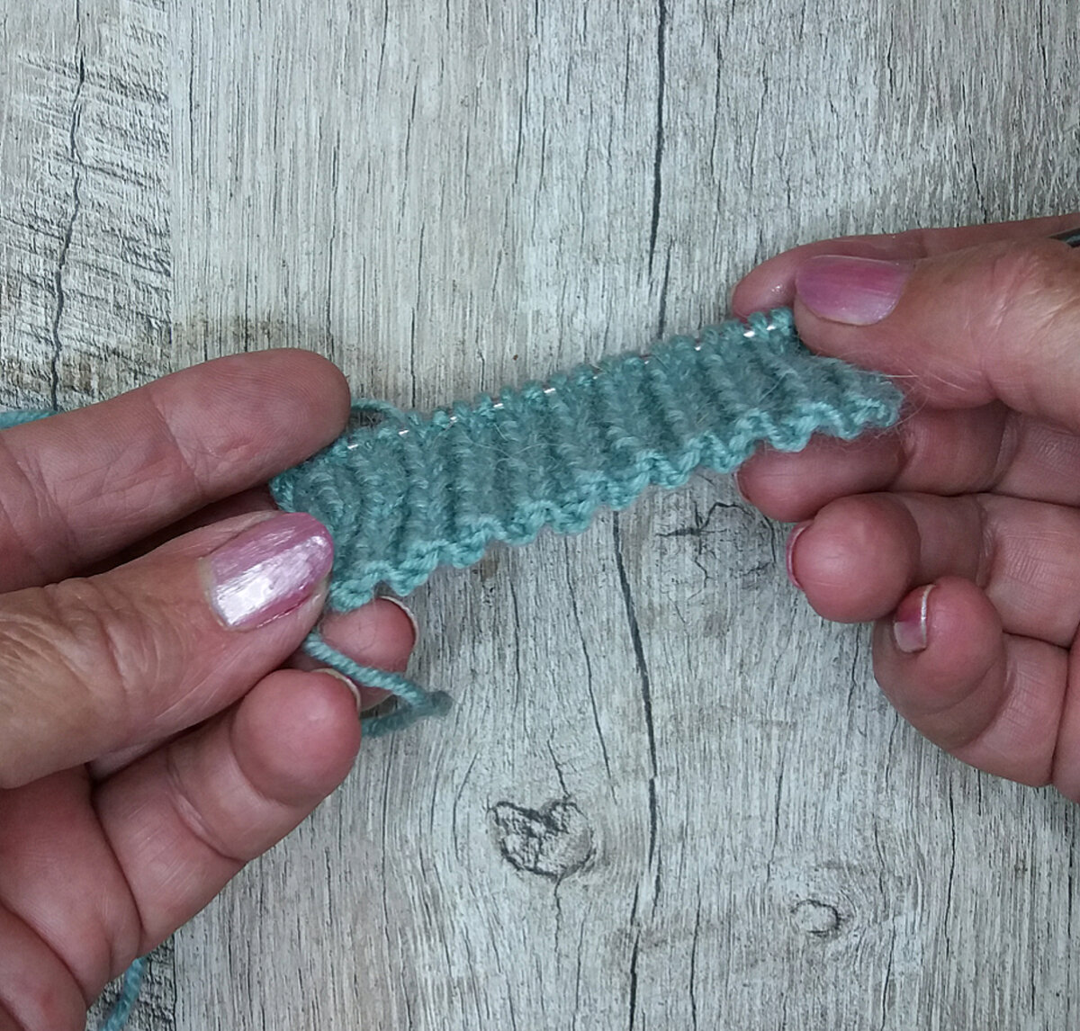 Край узелкового набора.