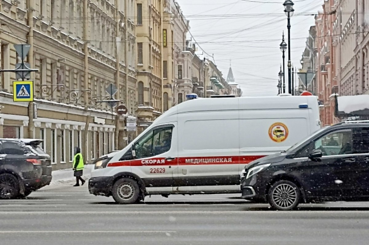    По числу госпитализаций с коронавирусом Москва снова уступила Петербургу