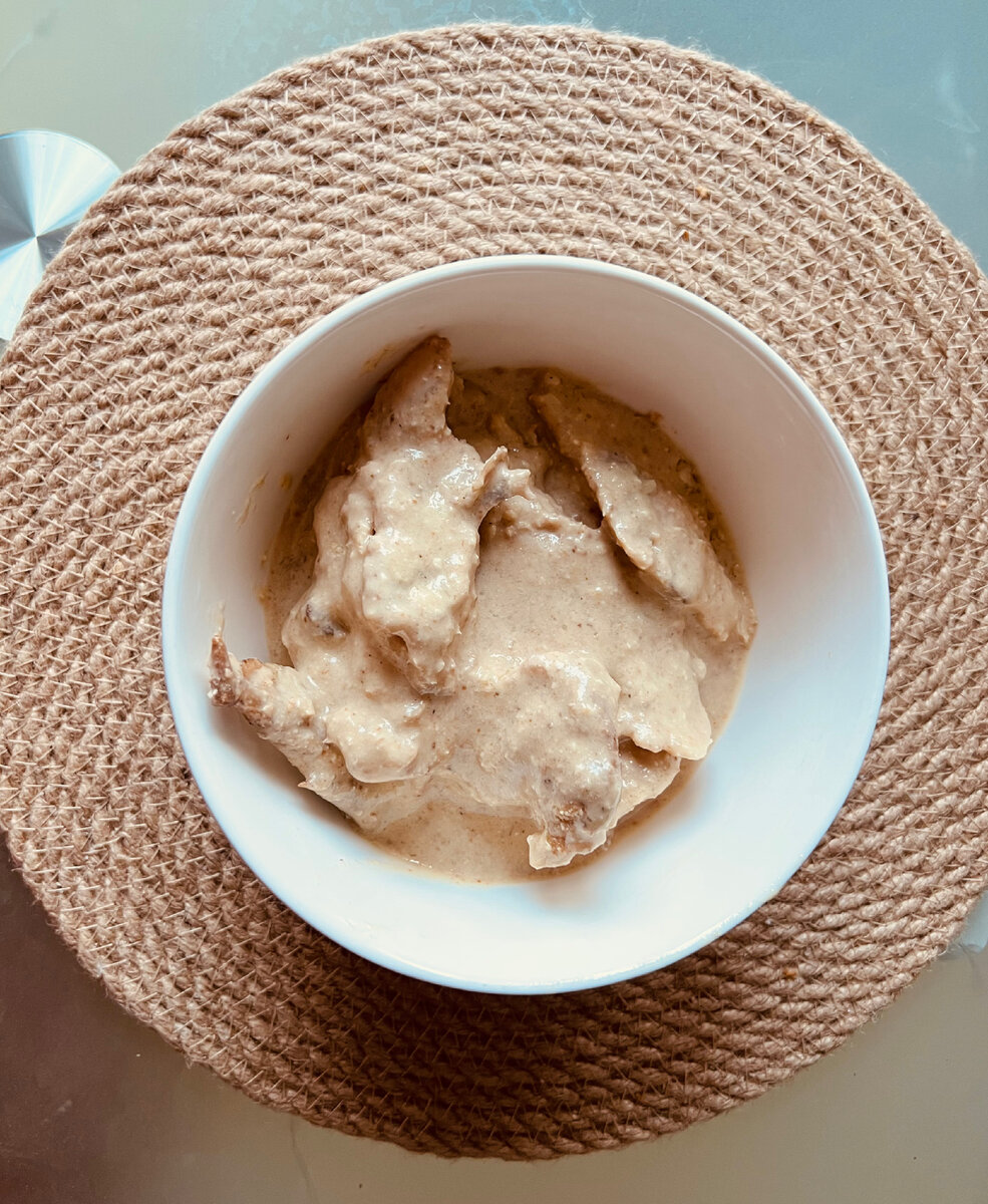 Курица в чесночно-ореховом соусе "Баже"