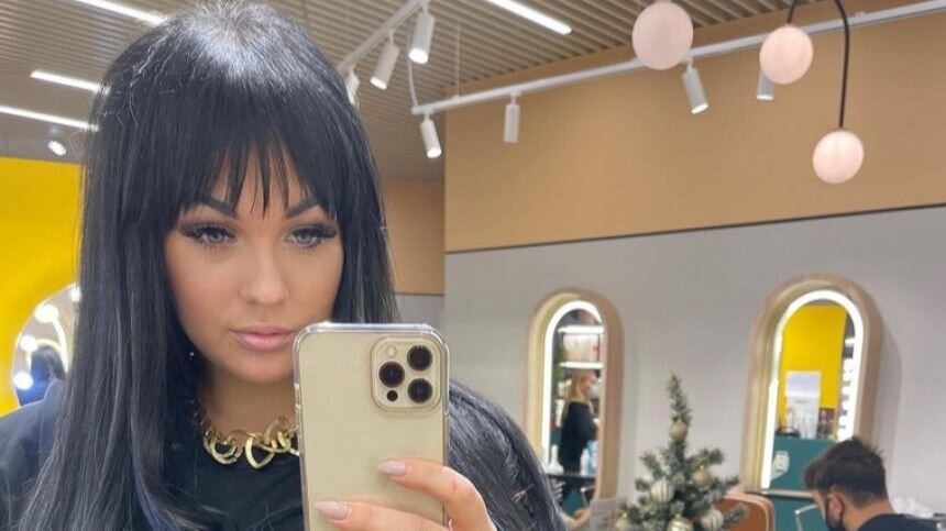 Александра стриженова внучка олега стриженова фото Утешаю себя": внучка Стриженова беременна шестым ребенком от нового избранника П