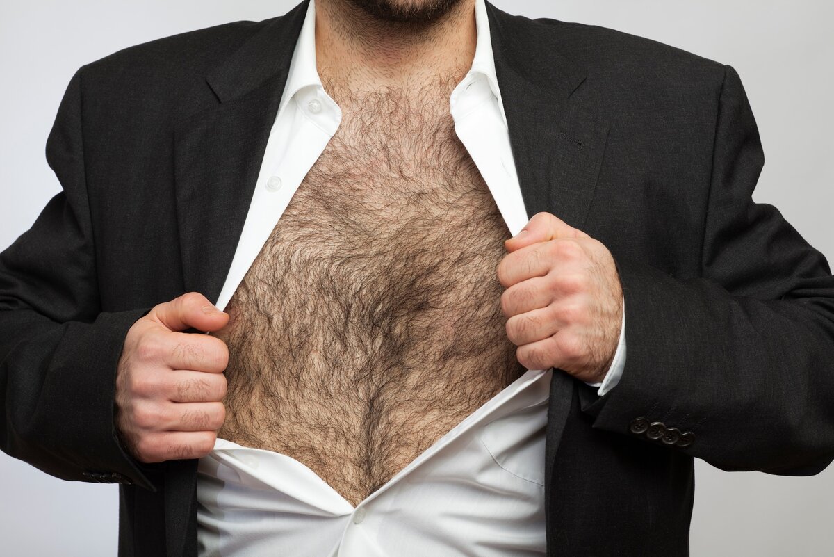 Как увеличить количество волос на груди мужчины