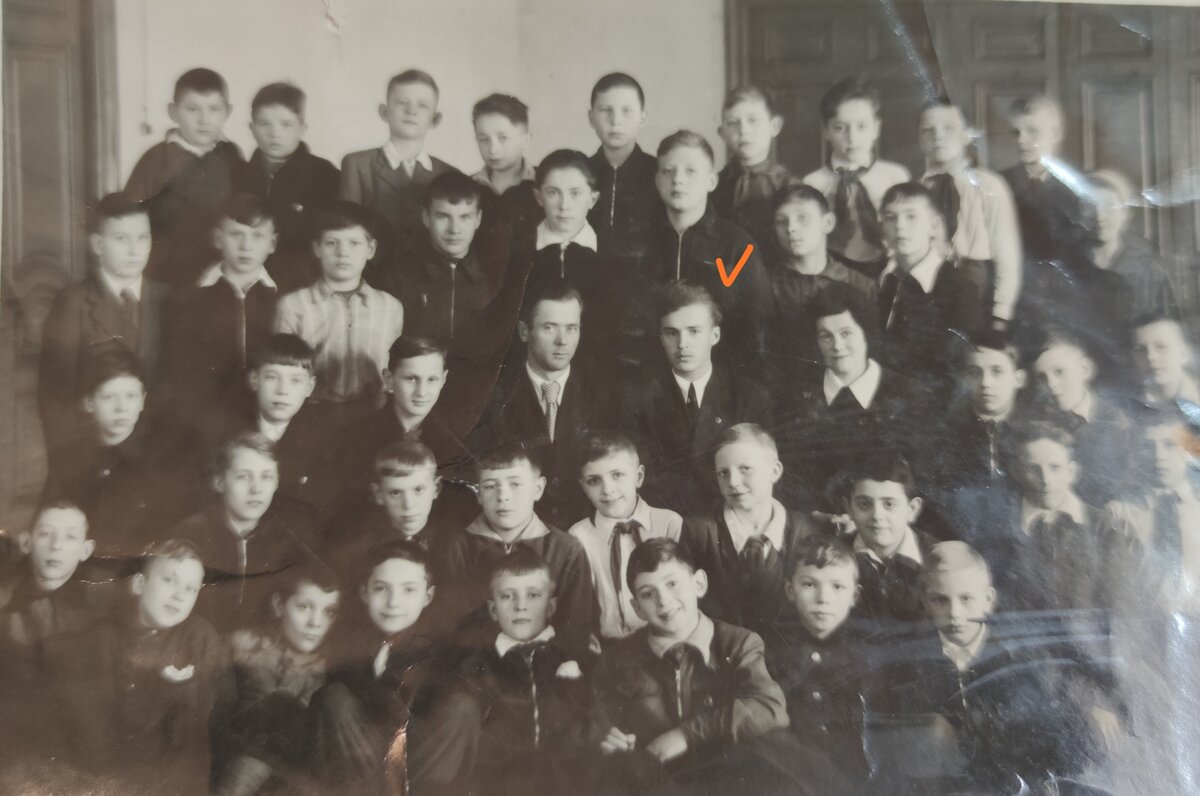 школьники - папу отметила галочкой