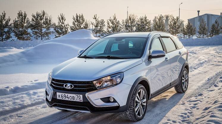    Ilya Plekhanov/Wikimedia Commons Lada Vesta SW Cross