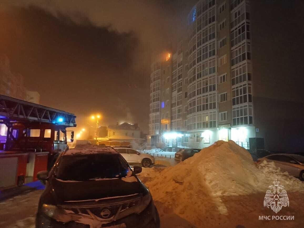    На пожаре в Нефтеюганске погибли мужчина и ребенок