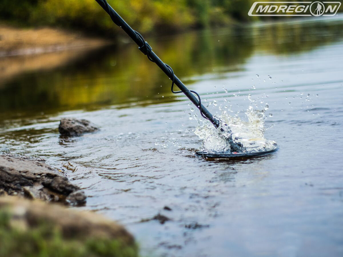 Погружение катушки Minelab Equinox