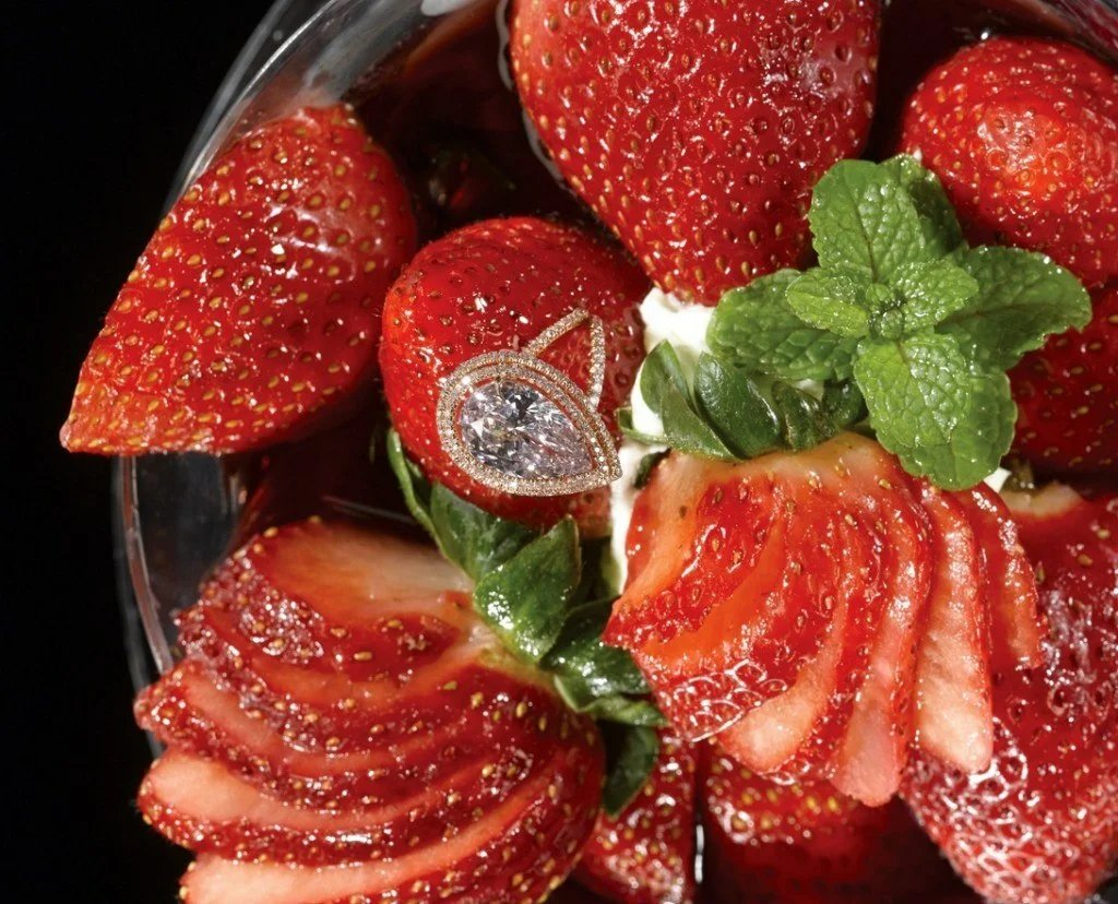 Клубника 1. Земляника Арно мороженое. Десерт Strawberries Arnaud. Клубничный десерт Strawberries Arnaud. Земляника Арно $1.4.